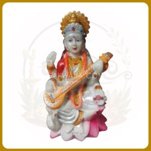 Saraswathi Dewi Statue